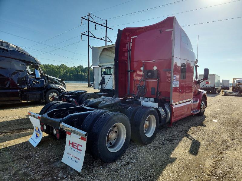 2021 Peterbilt All other VIN 1XPBDP9X5MD707646 COPART salvage auction — MINOR DENT/SCRATCHES, TN - CERTIFICATE OF TITLE, sold $12,700 on 2026-08-25 (photo 4)