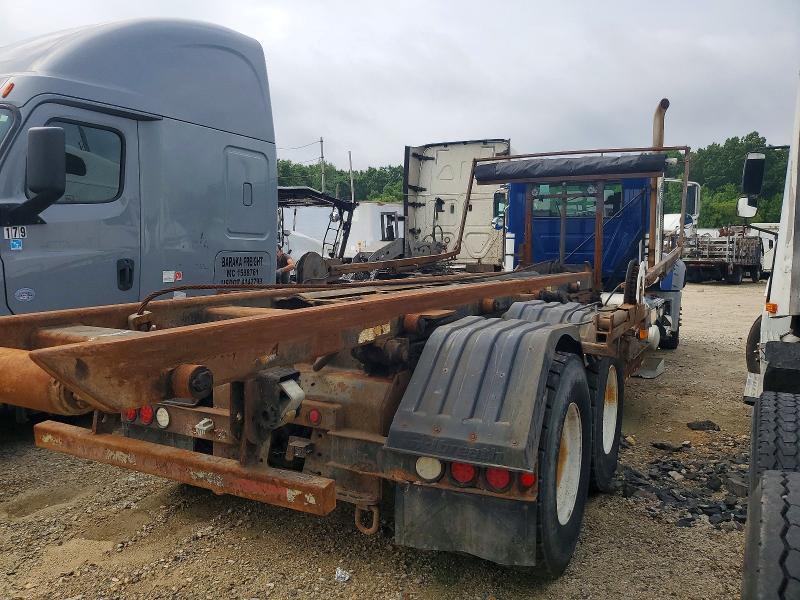2011 Mack All other VIN 1M2AX04C5BM010583 COPART salvage auction — MINOR DENT/SCRATCHES, FL - CERTIFICATE OF DESTRUCTION, sold $13,000 on 2026-07-23 (photo 4)