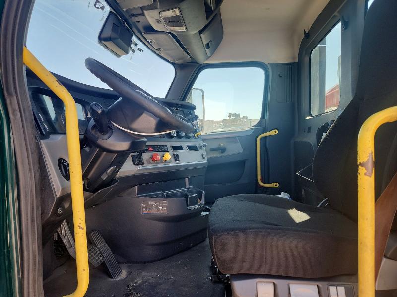 2021 Freightliner All other VIN 3AKBHSDVXMSMK0921 COPART salvage auction — MECHANICAL, OK - CERTIFICATE OF TITLE, sold $4,000 on 2026-07-17 (photo 7)