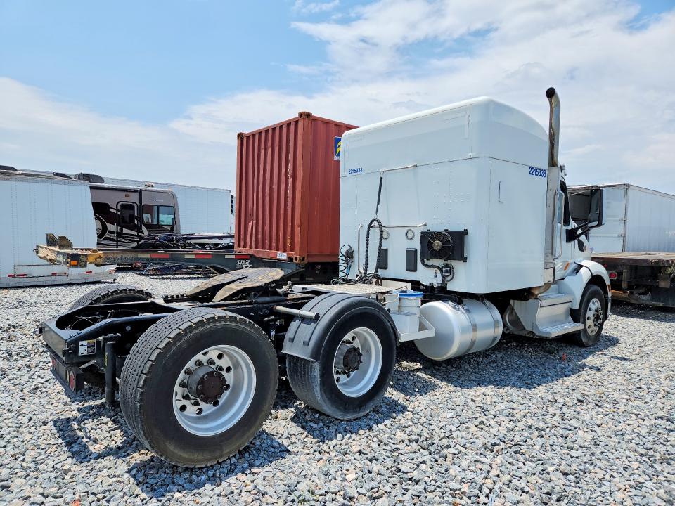 2019 Peterbilt All other VIN 1XPBDP9XXKD261359 COPART salvage auction — MINOR DENT/SCRATCHES, CT, sold $7,600 on 2026-08-24 (photo 3)