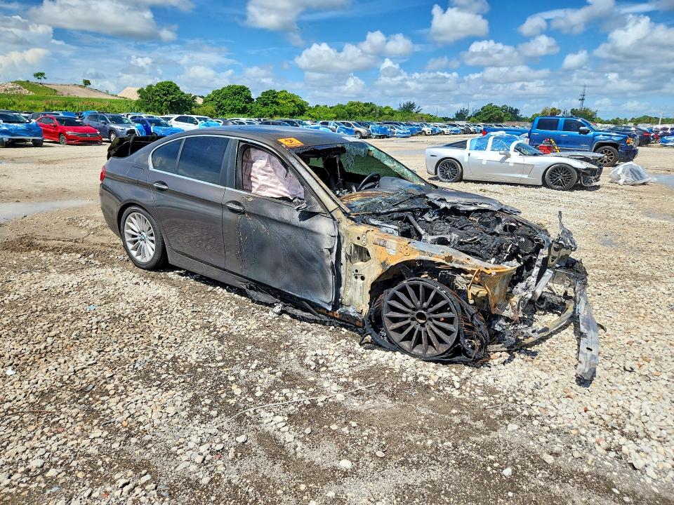 2011 BMW 5 series VIN WBAFR7C57BC601744 COPART salvage auction — BURN, FL - CERT OF TITLE SLVG REBUILDABLE, sold $10 on 2026-07-23 (photo 4)