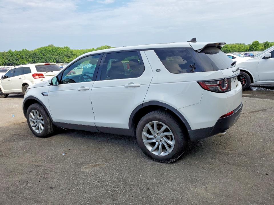 2016 Land rover Discovery VIN SALCR2BGXGH595954 COPART salvage auction — NORMAL WEAR, CT, sold $1,750 on 2026-07-21 (photo 2)