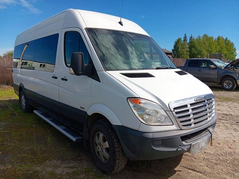 2013 Freightliner Sprinter VIN WCDPE8CC4D5767673 COPART salvage auction — NORMAL WEAR, AK - CERTIFICATE OF VEHICLE TITLE, sold $2,150 on 2026-07-28 (photo 4)