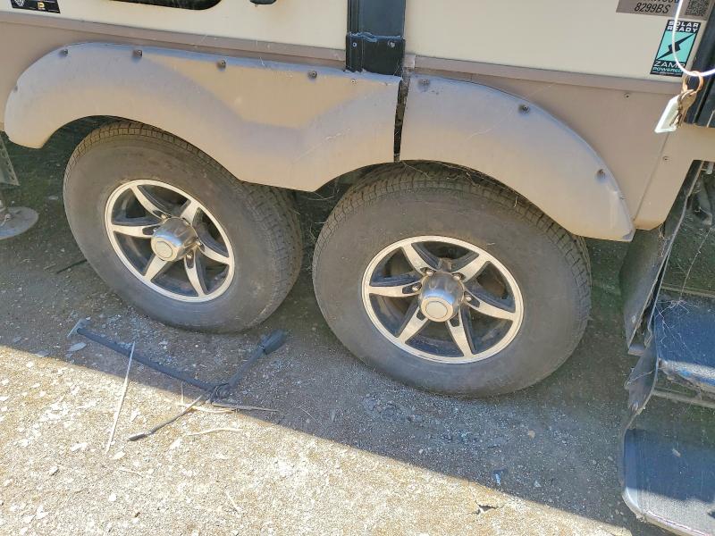 2017 Foresriver All models VIN 4X4FRLE20H1877504 COPART salvage auction — MINOR DENT/SCRATCHES, CA - DIS/DLR/EXP ONLY CLEAN TITLE, sold $2,600 on 2026-07-24 (photo 9)
