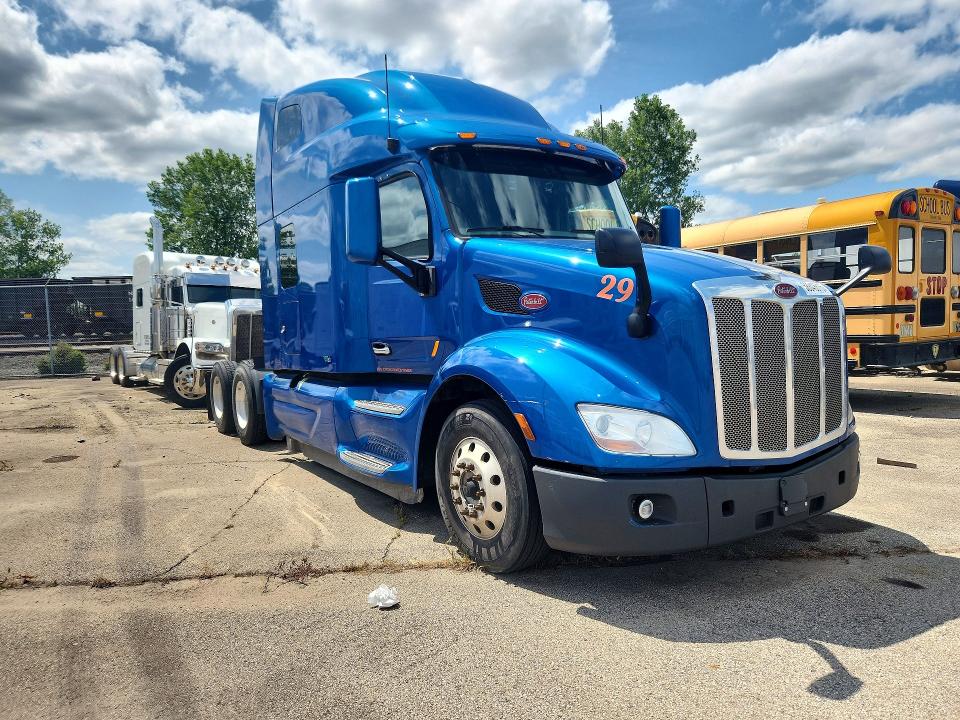 2020 Peterbilt All other VIN 1XPBD49X2LD655048 COPART salvage auction — MINOR DENT/SCRATCHES, OH - CERTIFICATE OF TITLE, sold $7,200 on 2026-07-28 (photo 4)