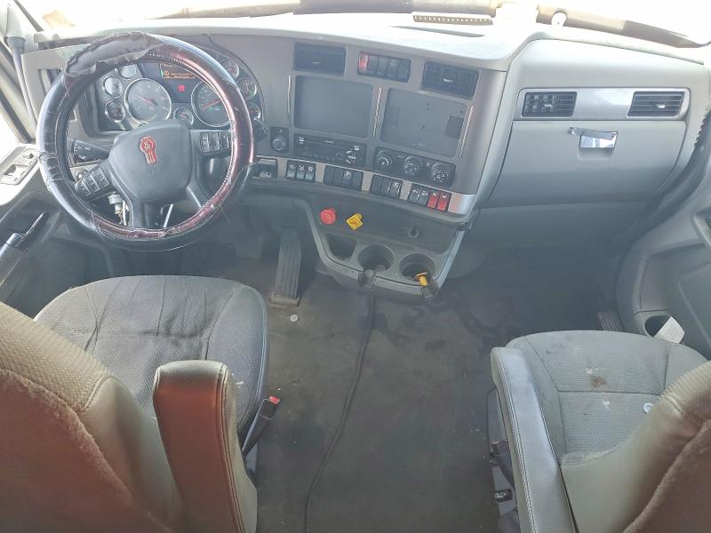 2019 Kenworth All other VIN 1XKYDP9X6KJ241630 COPART salvage auction — MINOR DENT/SCRATCHES, FL - CERTIFICATE OF TITLE (P), sold $10,000 on 2026-07-28 (photo 8)