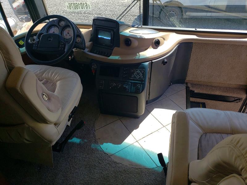 2004 Fleetwood Revolation VIN 4UZAAHBS74CM35659 COPART salvage auction — WATER/FLOOD, WA - VEHICLE CERT OF OWNERSHIP-TITL, sold $8,400 on 2026-07-28 (photo 5)