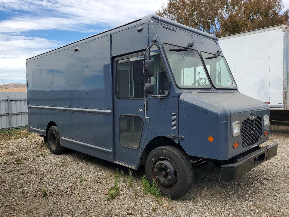 2020 Frht - freightliner Mt45 VIN 4UZAC2EA4LCLZ6733 COPART salvage auction — MINOR DENT/SCRATCHES, CA - DIS/DLR/EXP ONLY CLEAN TITLE, sold $10 on 2026-07-28 (photo 4)