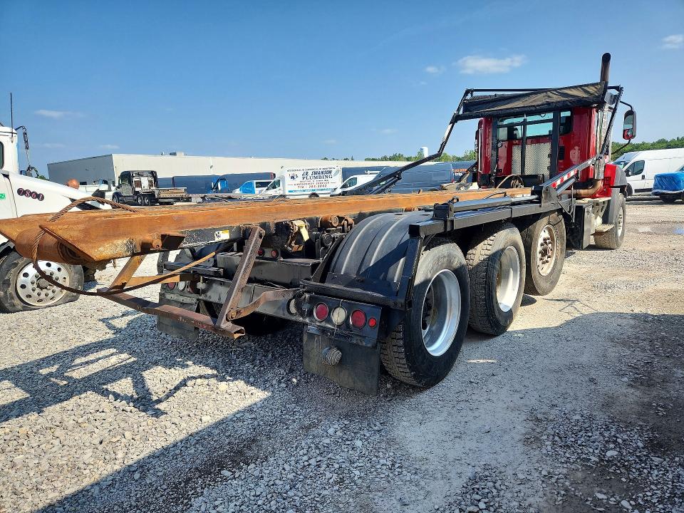 2013 Caterpillar All models VIN 1HTJGTKTXDJ415015 COPART salvage auction — NORMAL WEAR, CT, sold $425 on 2026-07-28 (photo 3)