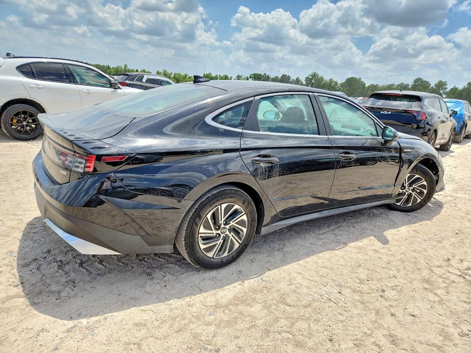2026 Hyundai Sonata VIN KMHL24JJ6TA157922 COPART salvage auction — FRONT END, FL - CERT OF TITLE SLVG REBUILDABLE, sold $7,100 on 2026-07-31 (photo 3)