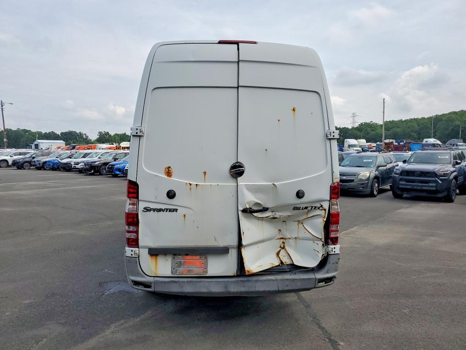 2011 Freightliner Sprinter VIN WDYPE8CC9B5516677 COPART salvage auction — NORMAL WEAR, CT, sold $350 on 2026-08-04 (photo 6)