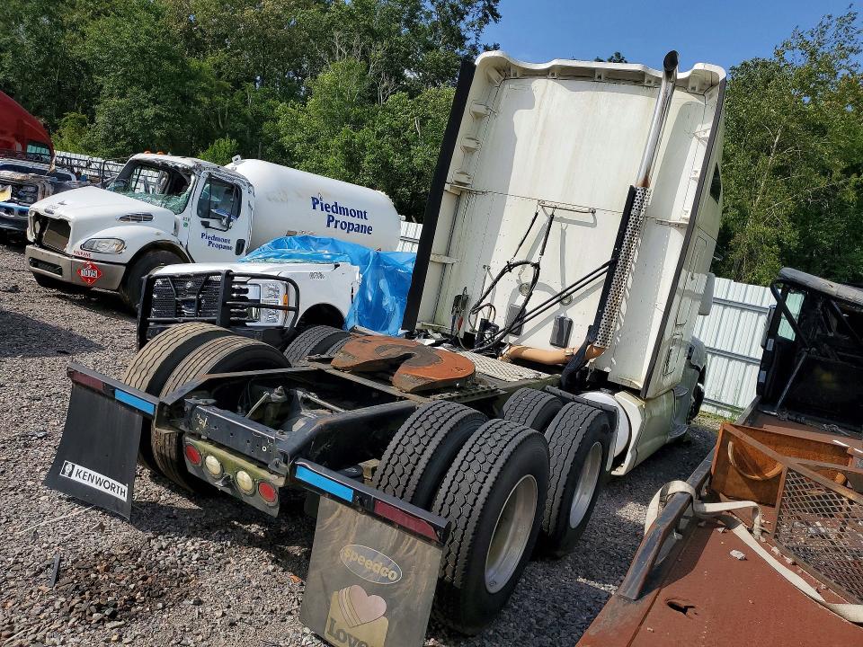 2015 Kenworth All other VIN 1XKYDP9X1FJ454149 COPART salvage auction — NORMAL WEAR, CT, sold $7,900 on 2026-08-18 (photo 3)