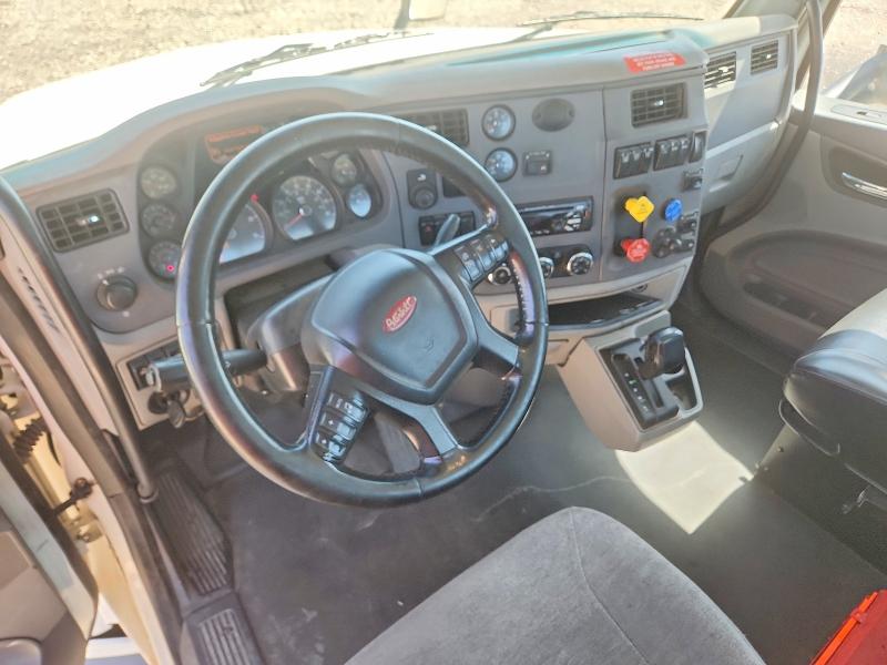 2017 Peterbilt All other VIN 1XPBA48X8HD428884 COPART salvage auction — NORMAL WEAR, CT, sold $7,100 on 2026-08-18 (photo 8)