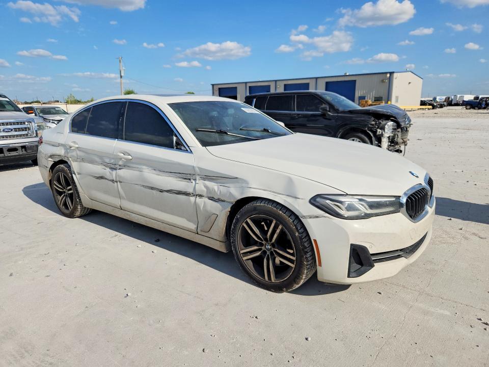2021 BMW 5 series VIN WBA53BH07MCF11352 COPART salvage auction — SIDE, TX - SALVAGE VEHICLE TITLE, sold $10,300 on 2026-08-21 (photo 4)