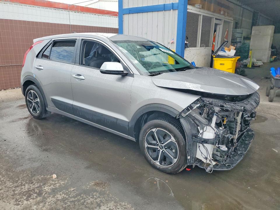 2026 Kia Niro VIN KNDCP3LEXT5359588 COPART salvage auction — FRONT END, Tx - Certificate Of Title, sold $4,550 on 2026-07-27 (photo 4)