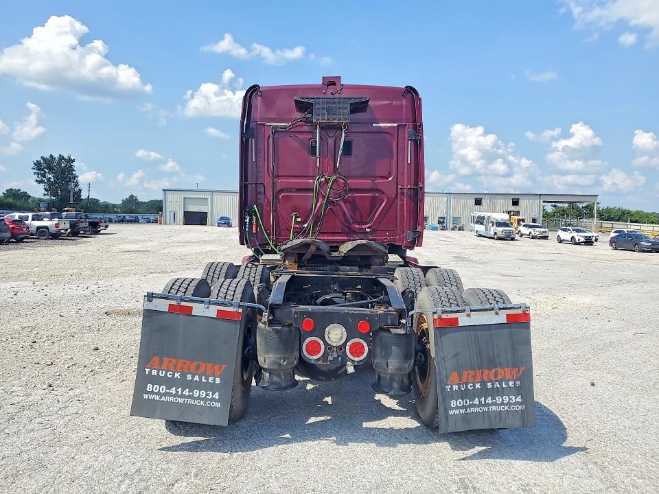 2016 Freightliner All other VIN 3AKJGLDV0GSGU6011 COPART salvage auction — MINOR DENT/SCRATCHES, CT, sold $750 on 2026-08-18 (photo 6)