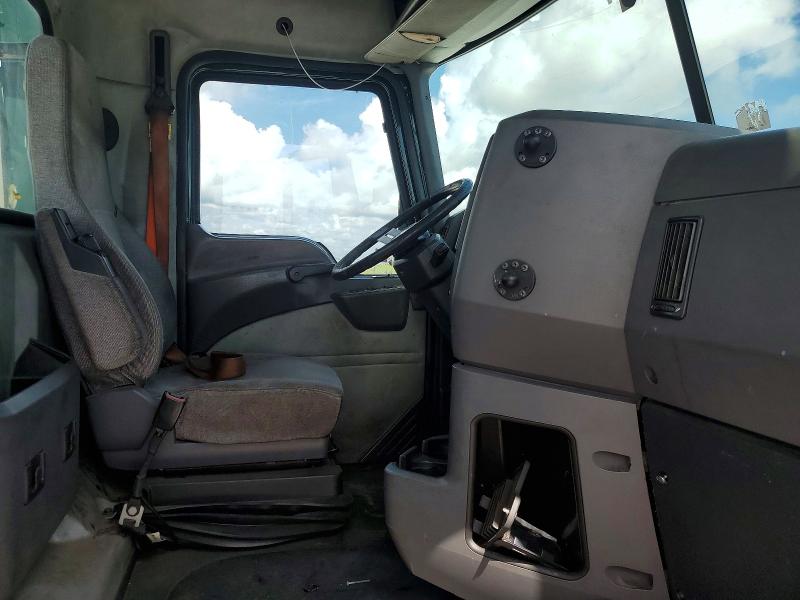 2018 Mack All other VIN 1M1AW01XXJM010530 COPART salvage auction — MINOR DENT/SCRATCHES, CT, sold $1,350 on 2026-07-28 (photo 5)