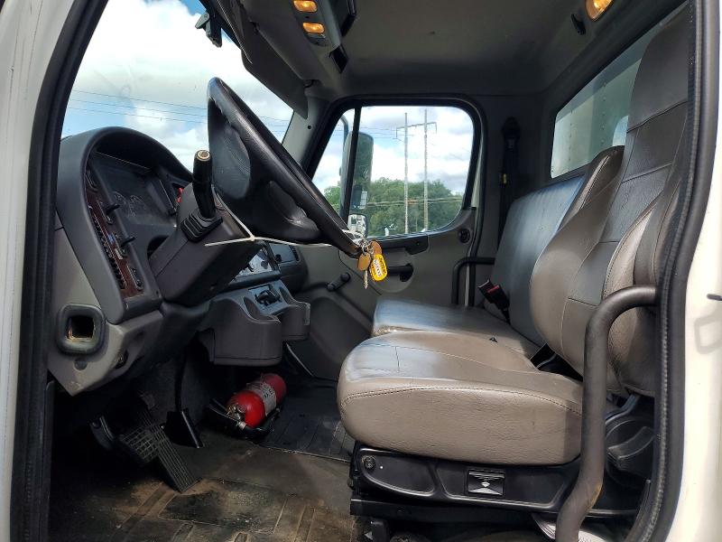 2019 Freightliner All other VIN 3ALACWFCXKDKR3677 COPART salvage auction — MINOR DENT/SCRATCHES, CT, sold $26,000 on 2026-08-20 (photo 7)