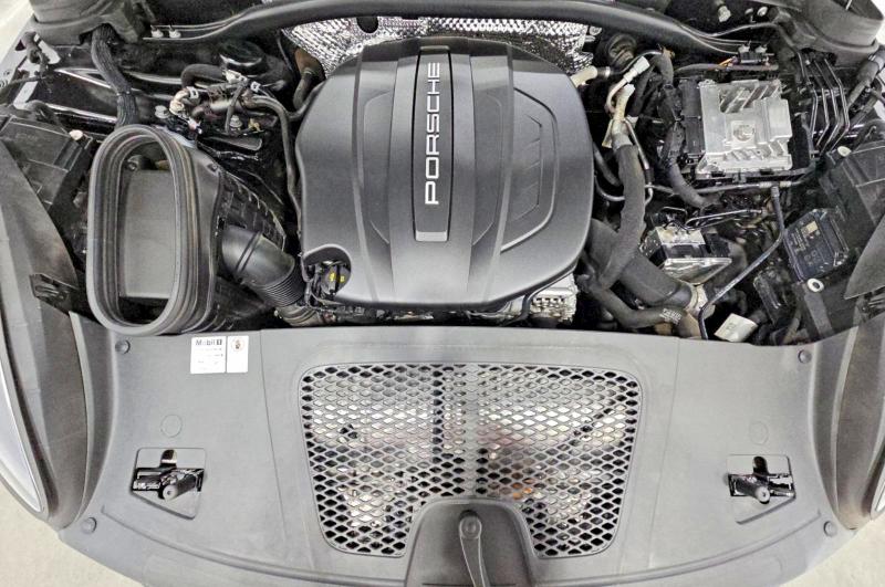 2021 Porsche Macan VIN WP1AA2A57MLB08979 COPART salvage auction — NORMAL WEAR, CT, sold $18,700 on 2026-08-12 (photo 7)