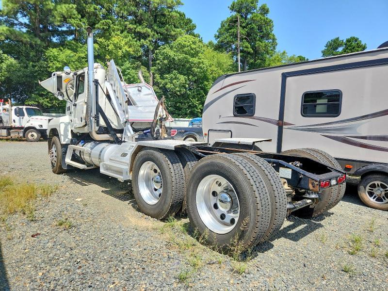 2025 Mack All models VIN 1M1PN4GY2SM015212 COPART salvage auction — ALL OVER, LA - CERT OF TITLE-SALVAGE, sold $23,200 on 2026-07-30 (photo 3)