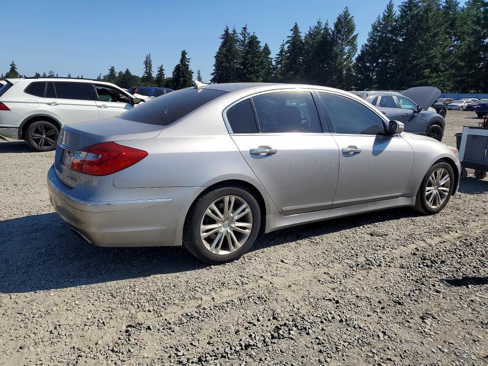 2013 Hyundai Genesis VIN KMHGC4DD7DU235354 COPART salvage auction — MECHANICAL, WA - VEHICLE CERT OF OWNERSHIP-TITL, sold $375 on 2026-07-31 (photo 3)