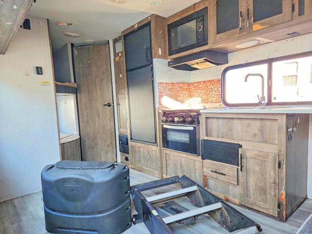 2021 Pioneer Travel tra VIN 5SFPB3029ME461540 COPART salvage auction — MINOR DENT/SCRATCHES, OR - CERTIFICATE OF TITLE (P), sold $425 on 2026-07-28 (photo 6)