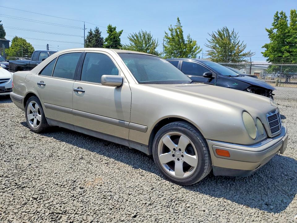 1997 Merz E-class VIN WDBJF55F1VA437048 COPART salvage auction — MECHANICAL, OR - CERTIFICATE OF TITLE, sold $200 on 2026-07-28 (photo 4)