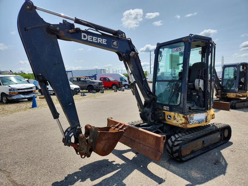 2016 John deere 35g VIN 1FF035GXPGK277071 COPART salvage auction — ALL OVER, MI - BILL OF SALE, sold $12,300 on 2026-07-31 (photo 2)