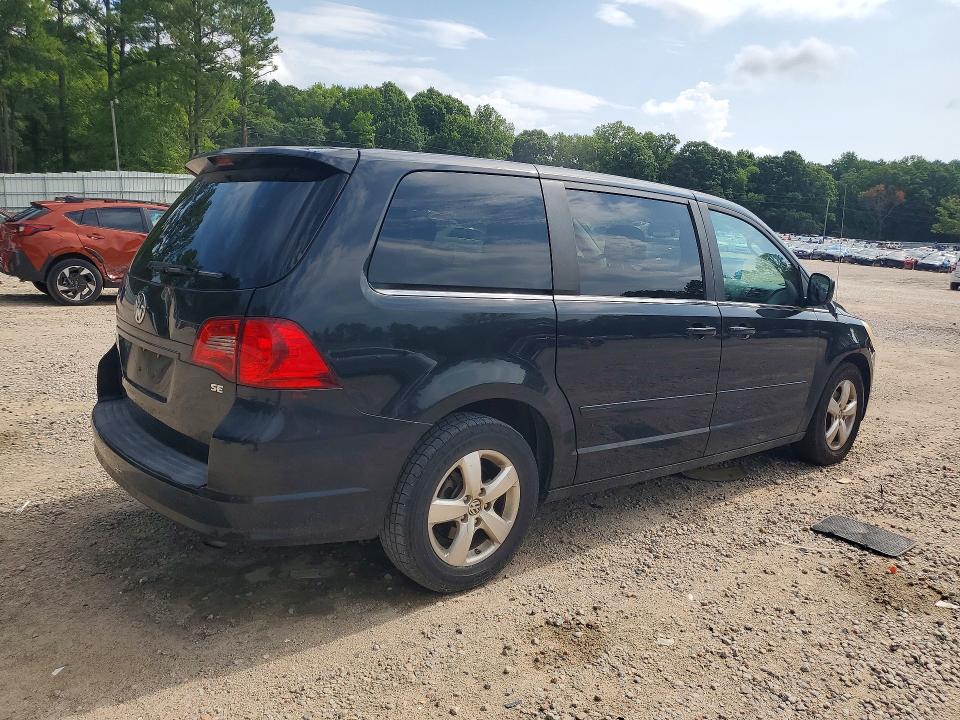 2010 Volkswagen Routan VIN 2V4RW3D1XAR280260 COPART salvage auction — MINOR DENT/SCRATCHES, Nc - Non Public Clean Title, sold $425 on 2026-07-31 (photo 3)