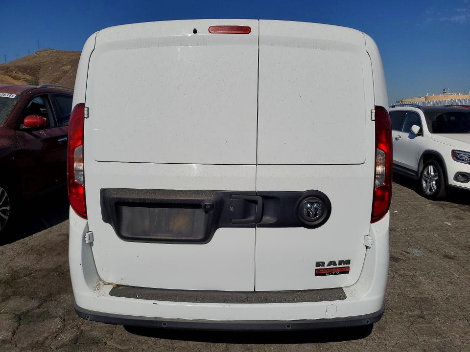 2017 Ram Promaster city VIN ZFBERFBB5H6E52523 COPART salvage auction — MINOR DENT/SCRATCHES, Ca - Dis/Dlr/Exp Only Clean Title, sold $1,700 on 2026-07-27 (photo 6)