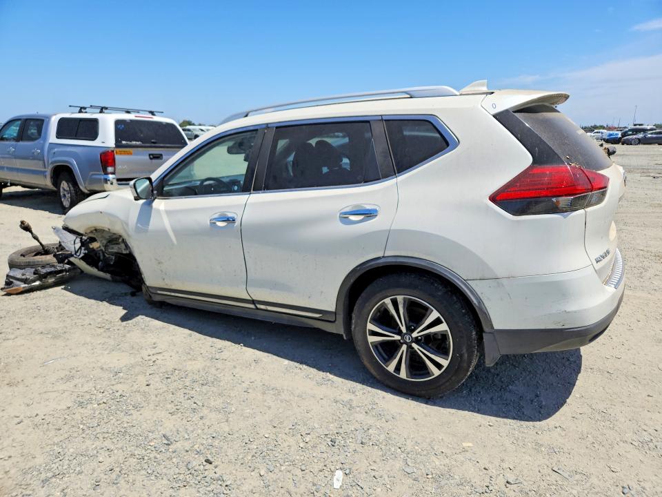 2017 Nissan Rogue VIN JN8AT2MT3HW152931 COPART salvage auction — FRONT END, DV, sold $650 on 2026-07-16 (photo 2)