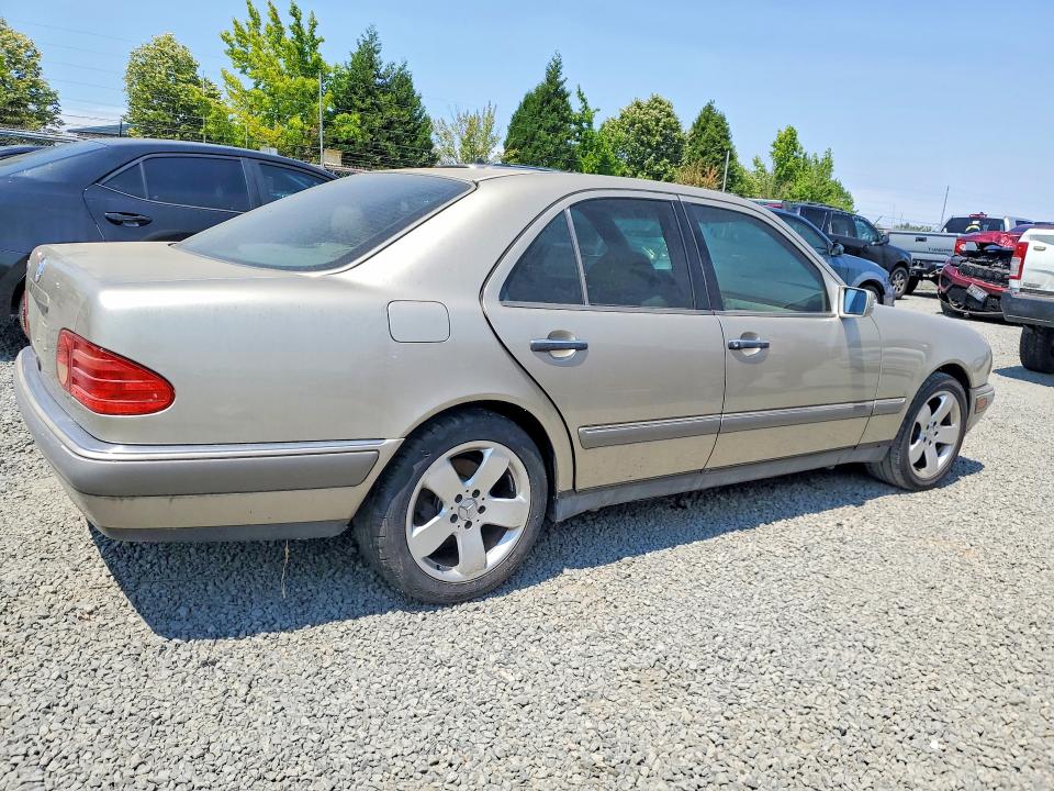 1997 Merz E-class VIN WDBJF55F1VA437048 COPART salvage auction — MECHANICAL, OR - CERTIFICATE OF TITLE, sold $200 on 2026-07-28 (photo 3)