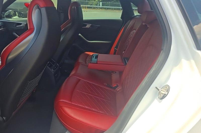 2019 Audi S4/rs4 VIN WAUC4AF41KA053138 COPART salvage auction — NORMAL WEAR, CT, sold $9,800 on 2026-07-27 (photo 6)