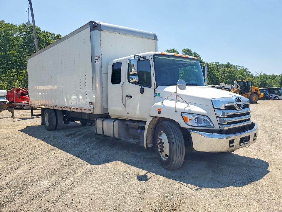 2023 Hino All other VIN 5PVNJ7BY6P5T50065 COPART salvage auction — MINOR DENT/SCRATCHES, PA - RECONSTRUCTED CLEAN, sold $5,700 on 2026-07-27 (photo 4)