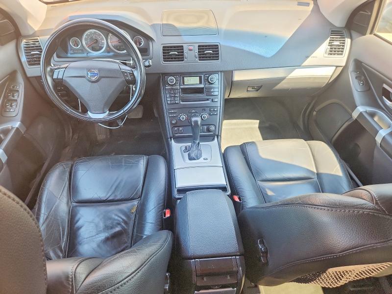 2013 Volvo Xc90 VIN YV4952CZ8D1664638 COPART salvage auction — REAR END, IL - SALVAGE CERTIFICATE, sold $600 on 2026-08-20 (photo 8)