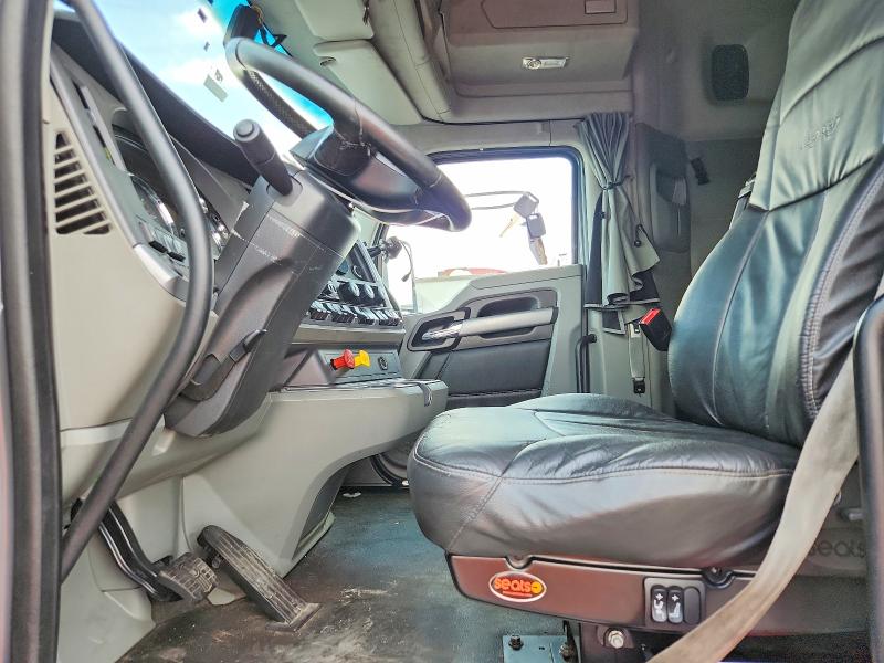2020 Kenworth All other VIN 1XKYDP9X6LJ398236 COPART salvage auction — NORMAL WEAR, IN - CERTIFICATE OF TITLE, sold $8,900 on 2026-07-28 (photo 7)