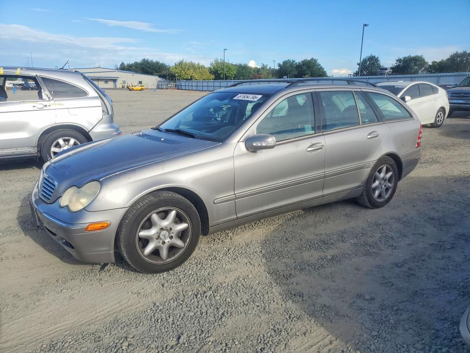 2004 Mercedes-benz C class VIN WDBRH61J74F453835 COPART salvage auction — NORMAL WEAR, CA - DIS/DLR/EXP ONLY CLEAN TITLE, sold $30 on 2026-07-28 (photo 1)