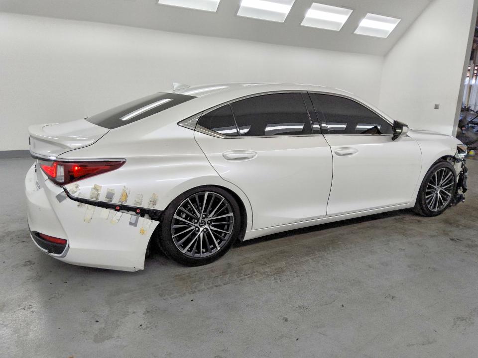 2025 Lexus Es300 VIN 58ADA1C10SU067397 COPART salvage auction — FRONT END, CA - CERTIFICATE OF TITLE, sold $18,100 on 2026-07-23 (photo 3)