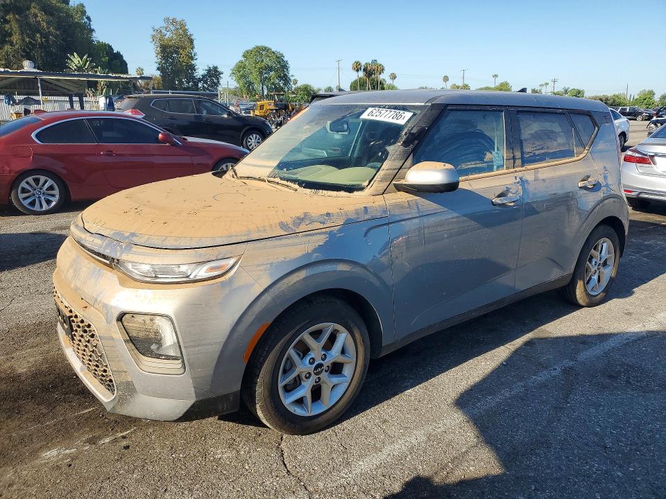 2022 Kia Soul VIN KNDJ23AU2N7838093 COPART salvage auction — WATER/FLOOD, Ca - Dis/Dlr/Exp Only Clean Title, sold $1,100 on 2026-07-31 (photo 1)