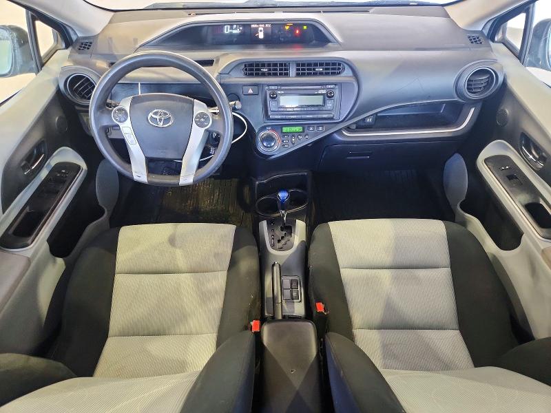 2014 Toyota Prius VIN JTDKDTB32E1084202 COPART salvage auction — MINOR DENT/SCRATCHES, Ca - Dis/Dlr/Exp Only Clean Title, sold $725 on 2026-07-31 (photo 8)