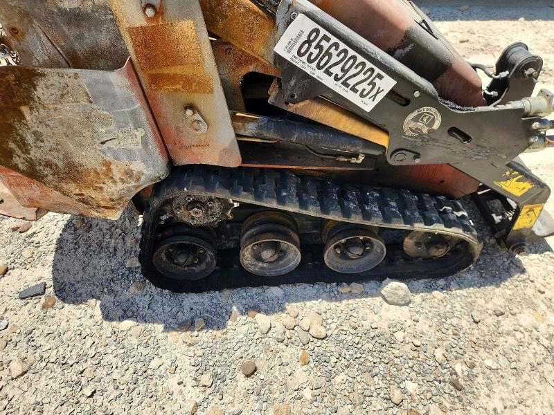 2017 Ditch witch Constructi VIN DWPSK600KH0000038 COPART salvage auction — BURN, BS, sold $200 on 2026-07-13 (photo 9)