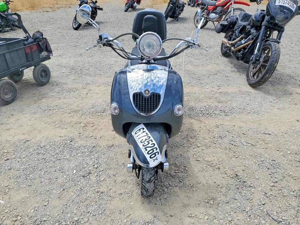 2020 Znen Scooter VIN L5YTCKPF4L1173554 COPART salvage auction — MECHANICAL, DV, sold $10 on 2026-07-31 (photo 2)