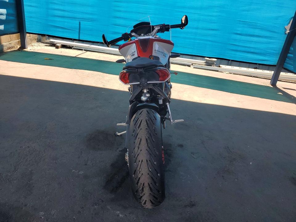 2015 M. v. agusta Brutale 80 VIN ZCGPFGNU3FV008563 COPART salvage auction — MECHANICAL, CA - DIS/DLR/EXP APP FOR DUP CLEAN, sold $200 on 2026-07-28 (photo 4)
