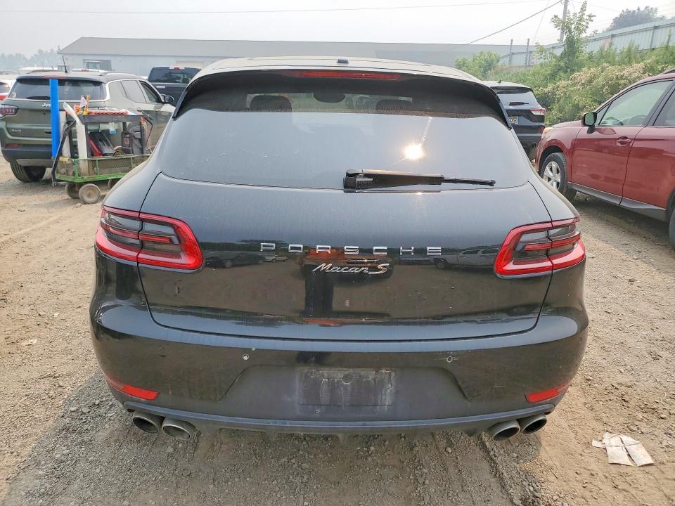 2015 Porsche Macan VIN WP1AB2A53FLB65079 COPART salvage auction — MINOR DENT/SCRATCHES, MI - DEALER ONLY CLEAN TITLE, sold $6,000 on 2026-07-28 (photo 6)