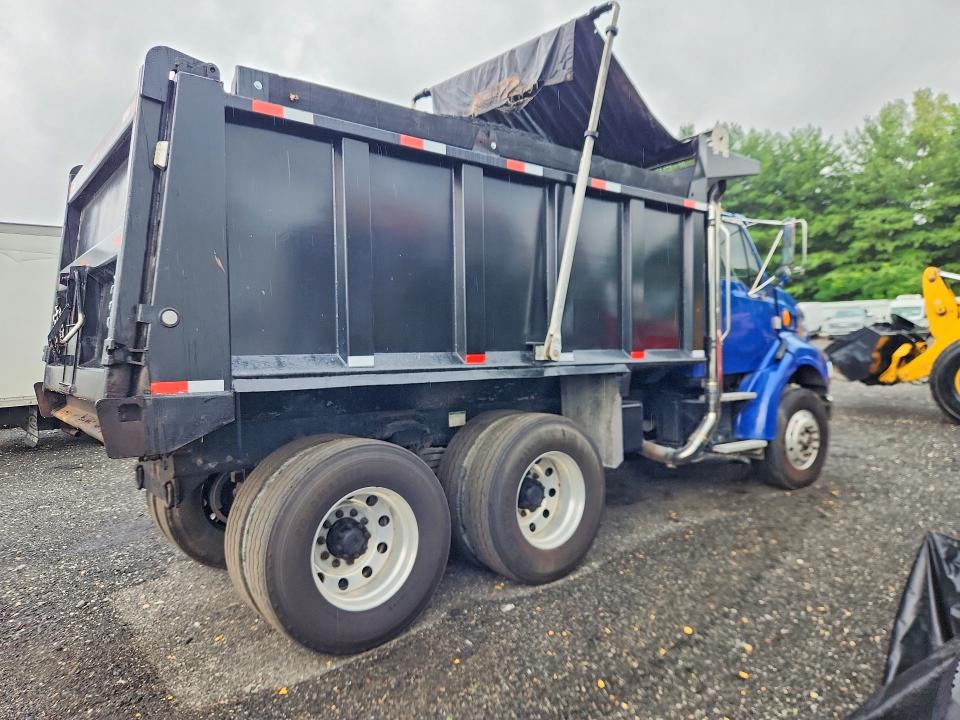 2003 Sterling truck All other VIN 2FZHAZAS63AL05714 COPART salvage auction — ENGINE BURN, NY - MV-907A SALVAGE CERTIFICATE, sold $1,650 on 2026-07-23 (photo 3)