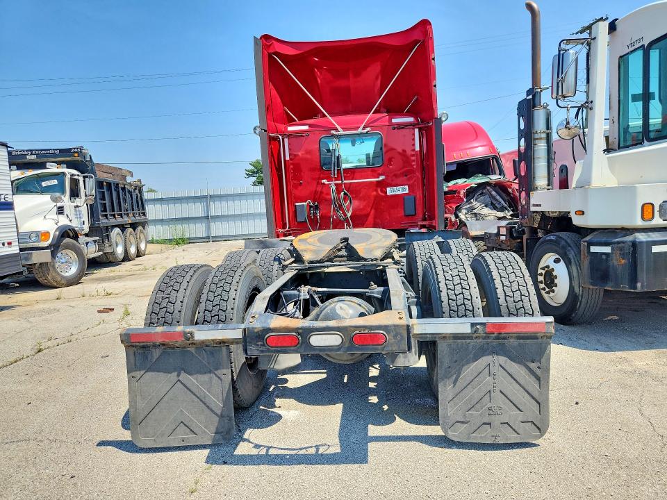 2021 Peterbilt All other VIN 1XPBD49X7MD756099 COPART salvage auction — MINOR DENT/SCRATCHES, TN - CERTIFICATE OF TITLE, sold $5,000 on 2026-07-28 (photo 6)