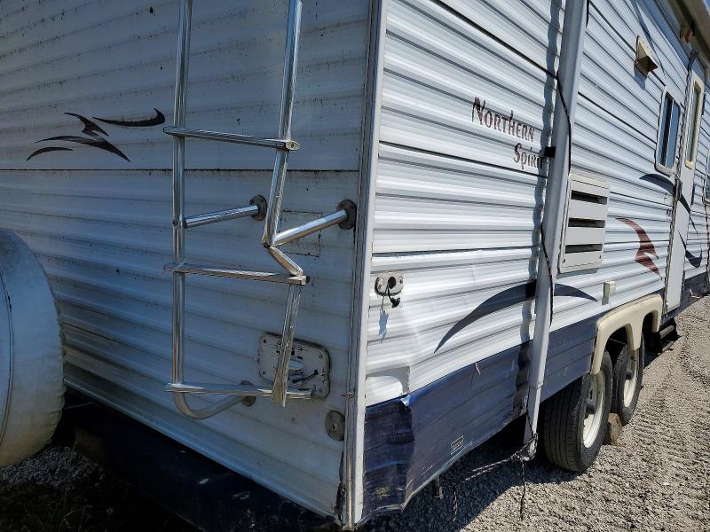 2006 Coach 24tbq VIN 1TC2B141961511340 COPART salvage auction — REAR END, AB - OOP - ACTIVE, sold $125 on 2026-07-28 (photo 9)