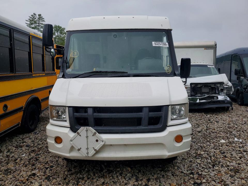 2013 Isuzu Npr VIN JALB4T176D7W00088 COPART salvage auction — REAR END, Ma - Certificate Of Title, sold $2,850 on 2026-08-05 (photo 5)