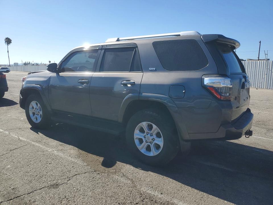 2016 Toyota 4runner VIN JTEBU5JR4G5313357 COPART salvage auction — PARTIAL REPAIR, SC, sold $6,100 on 2026-07-10 (photo 2)