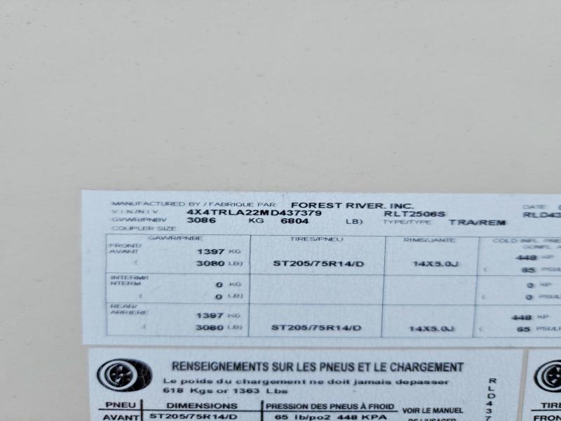 2021 Foresriver All models VIN 4X4TRLA22MD437379 COPART salvage auction — NORMAL WEAR, TN - CERTIFICATE OF TITLE, sold $8,100 on 2026-08-25 (photo 8)